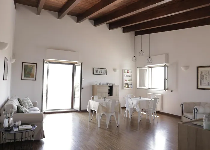 לינה וארוחת בוקר Valleluna